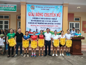 Giải bóng chuyền nữ chào mừng kỷ niệm 93 năm ngày thành lập Hội Nông dân và Hội LHPN Việt Nam